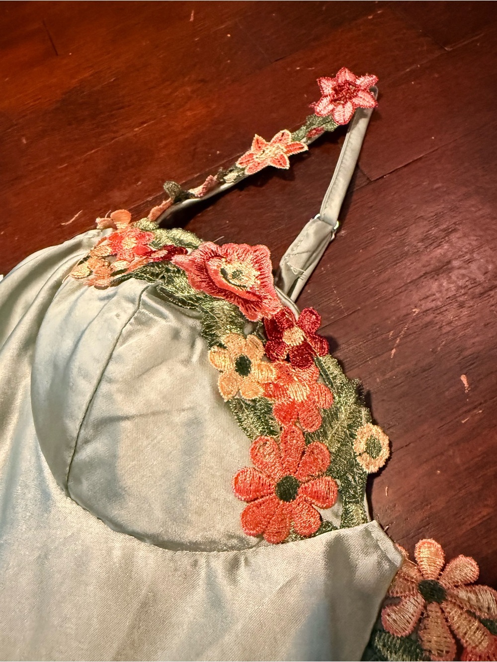 NWT Realtix Sage Green Floral-Accent Maxi Slip Dress Size M - Picture 5 of 8
